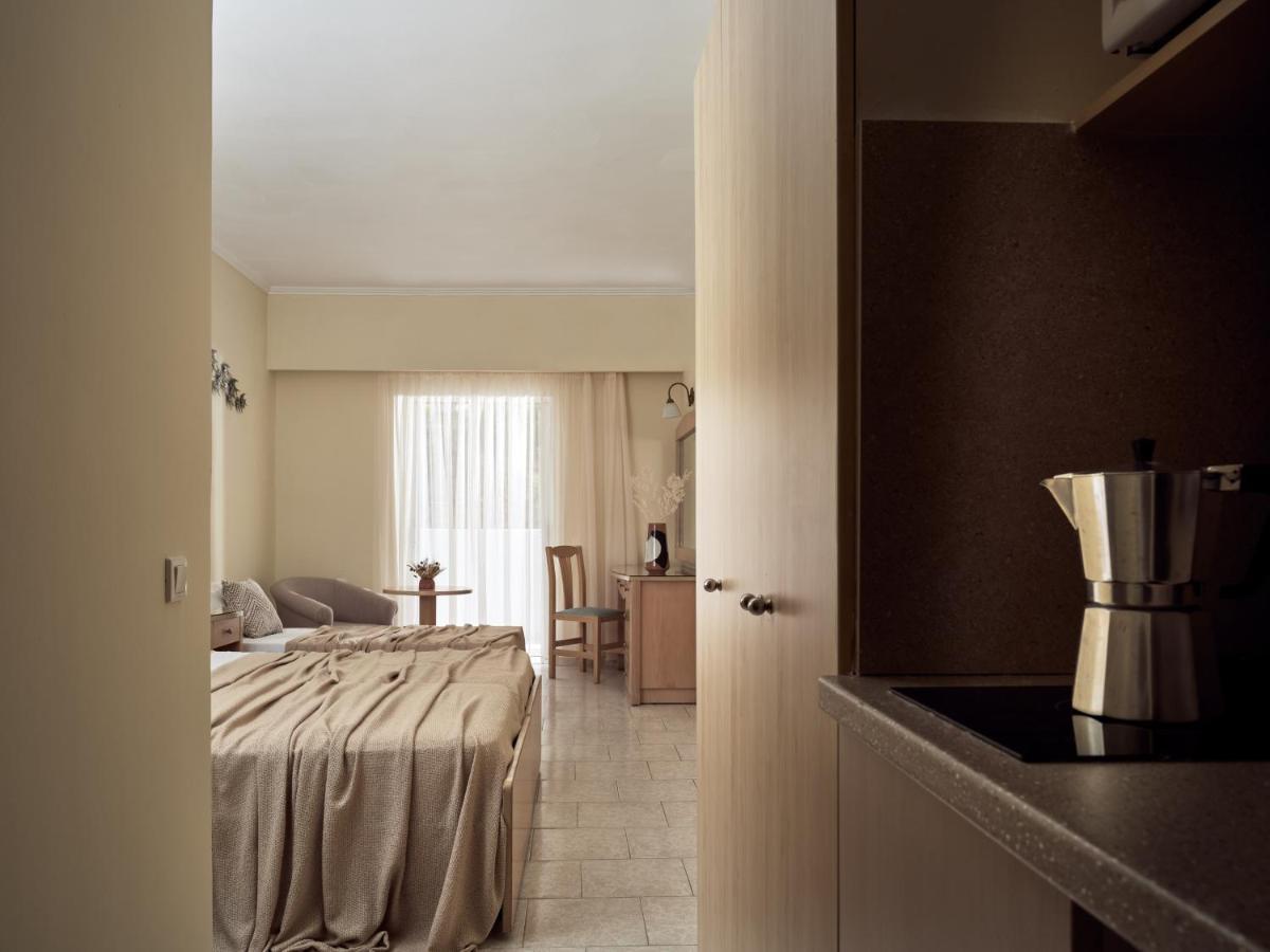 Windmill Hotel Аргасі Екстер'єр фото