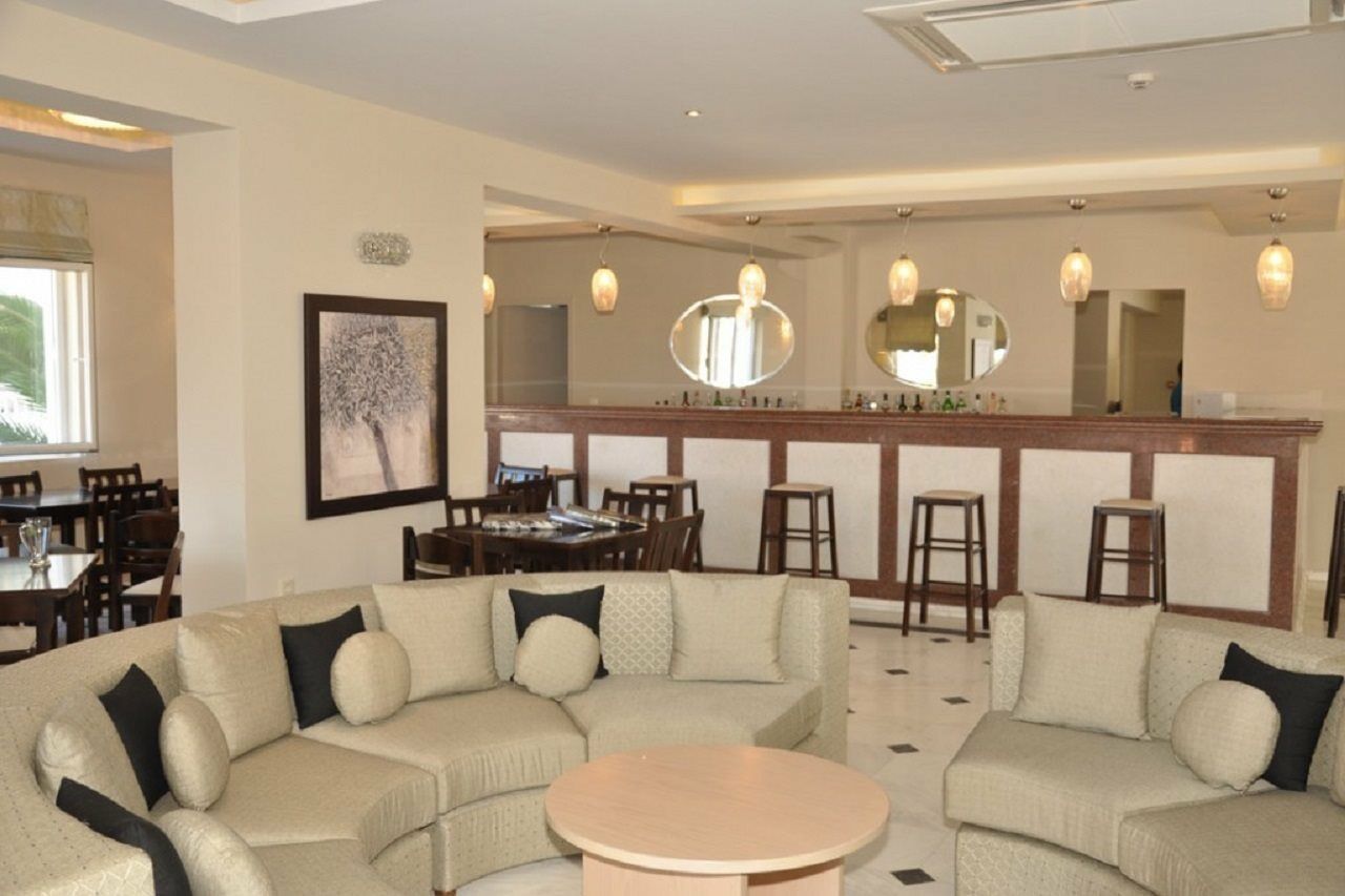 Windmill Hotel Аргасі Екстер'єр фото